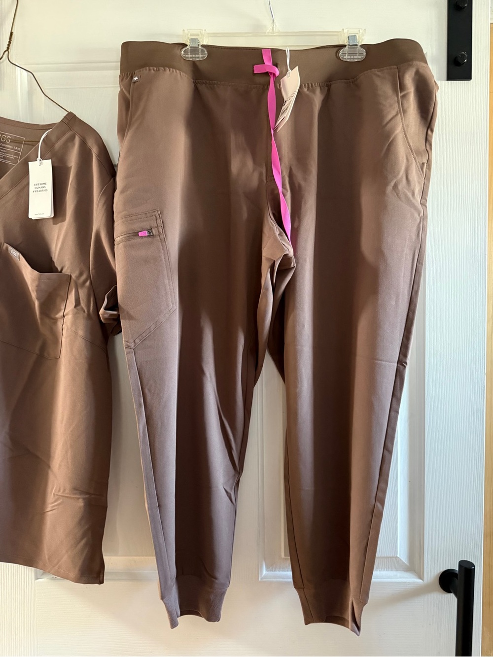 Figs Brown Jogger Scrub Pants with Pink Drawstring